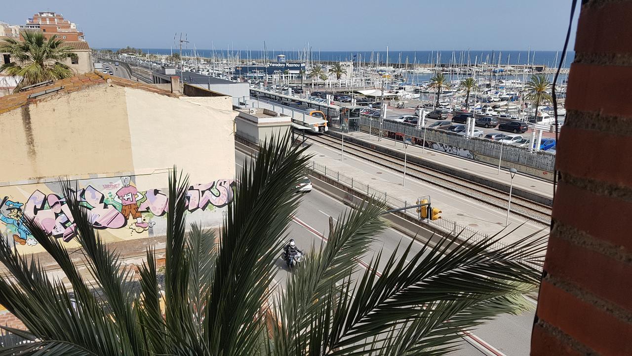 Lydia'S Port Nautic & Beach Masnou Ngoại thất bức ảnh